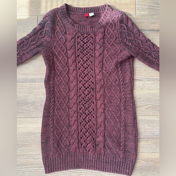 H&M Sweaters - H&M Burgundy Cable Knit Sweater